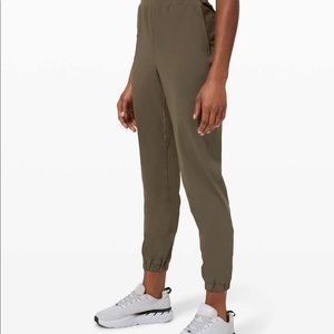 Lululemon adapted state jogger
